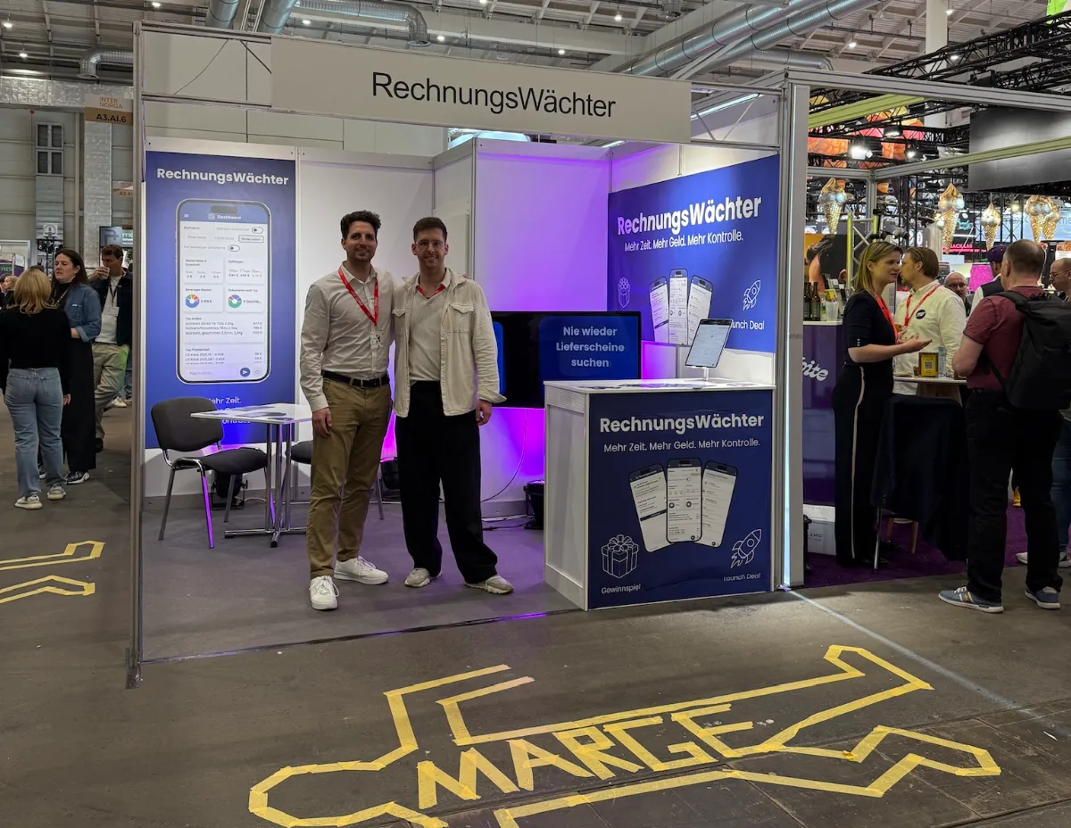 Armin Roosen and Robin Ervenich at the RechnungsWächter booth at Internorga 2026 in Hamburg